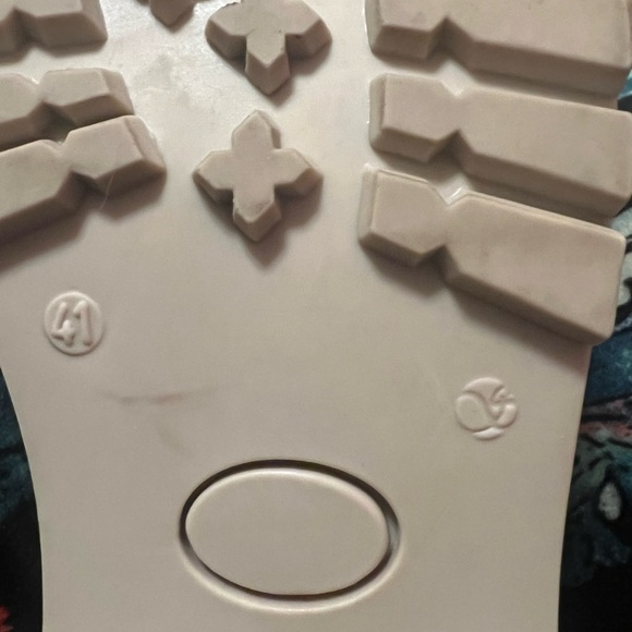 Enzo Tesoti cream suede lug sole Chelsea boot Made in Spain - Picture 9 of 9